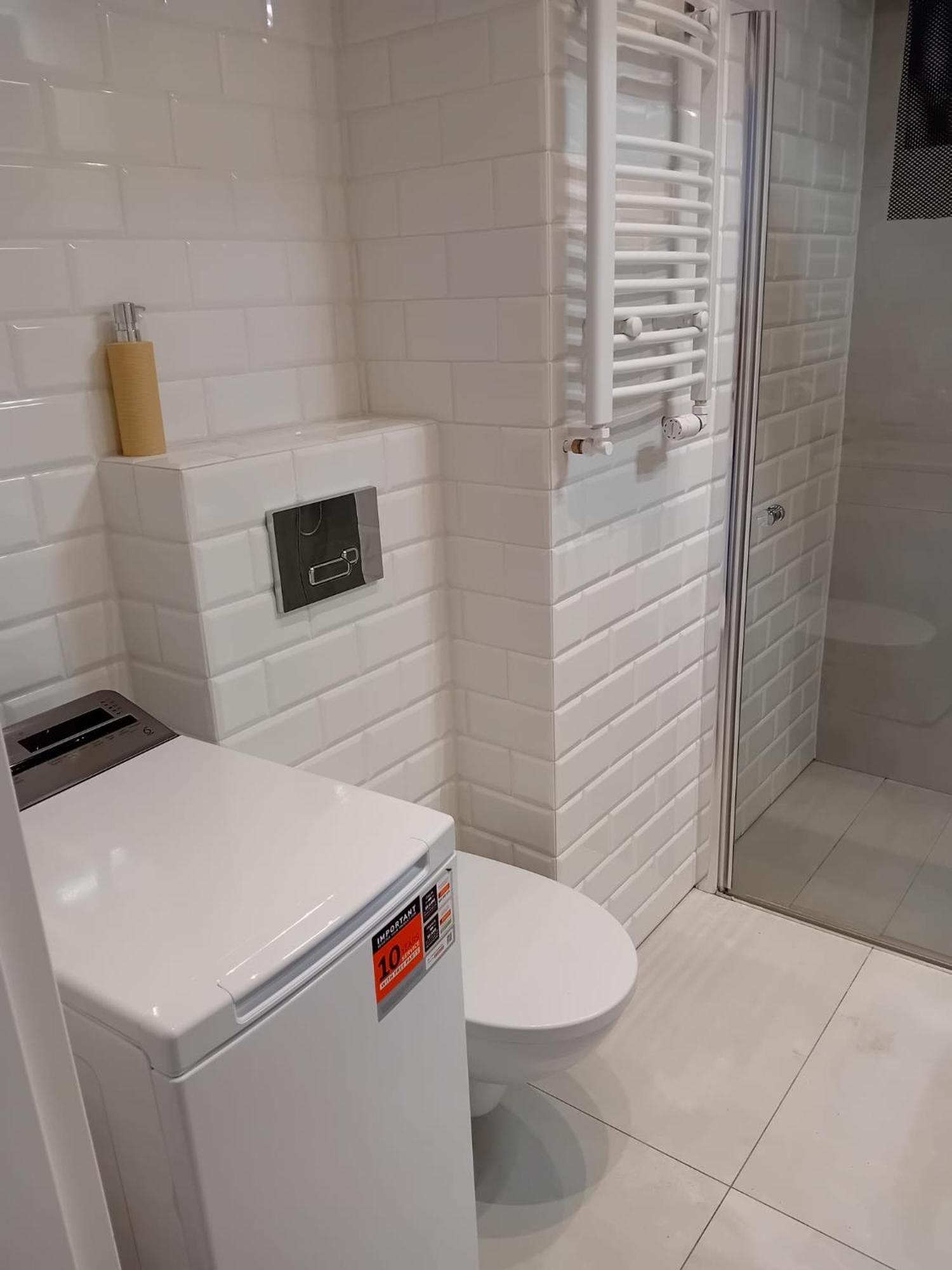 Apartament Z Lozem Malzenskim - Bezplatny Parking Poznań Exterior foto
